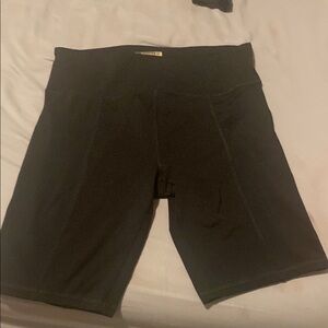 FOREVER 21 black biker shorts size US M